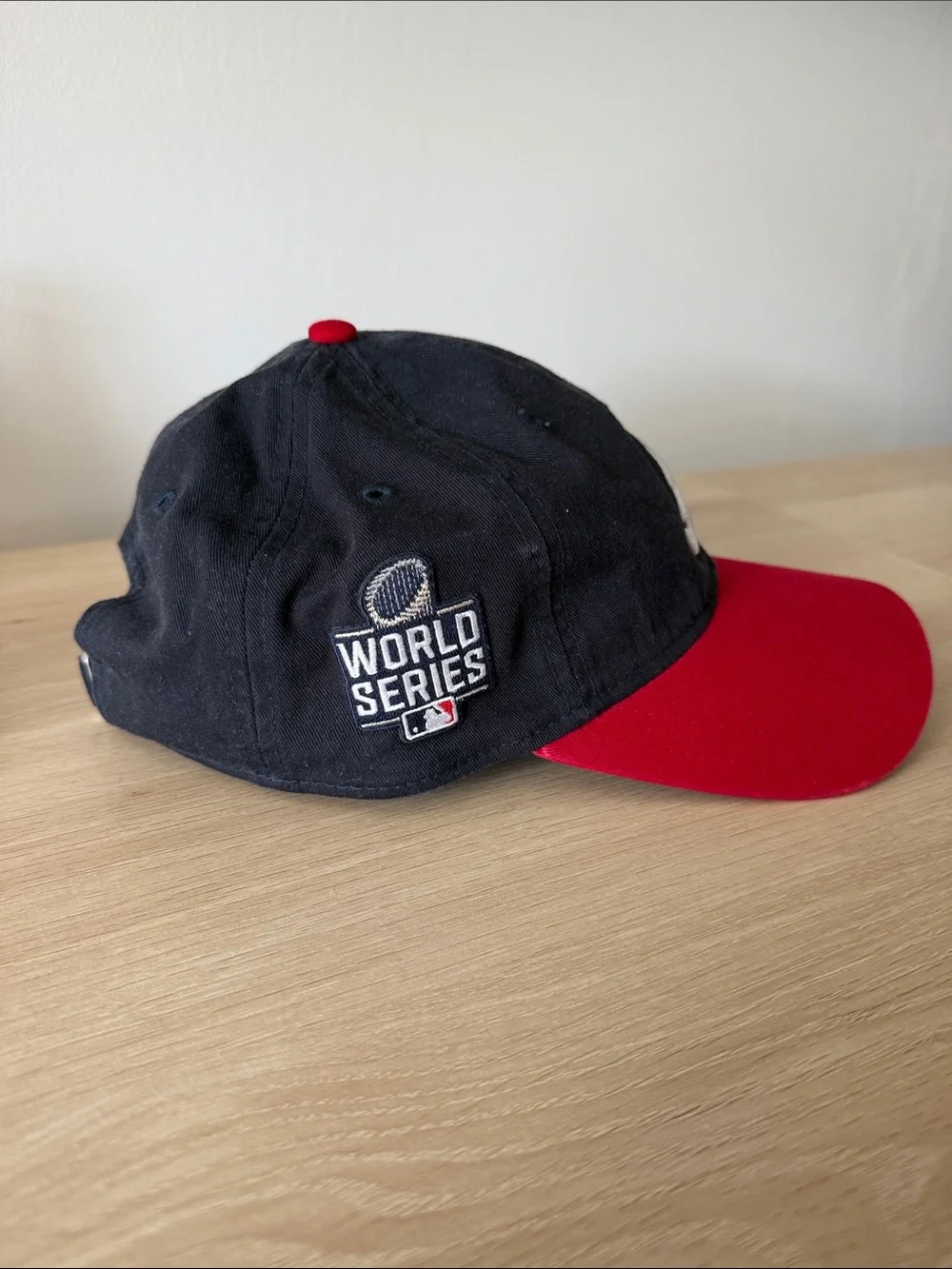 Atlanta Braves World Series Addition Two-Tone Baseball Cap - Black and Red